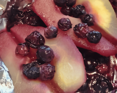grilled-pear-and-blueberry-desssert